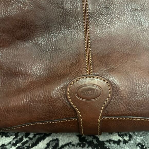 Larella Italian leather Shoulder bag - Picture 6 of 16